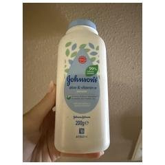Johnson and Johnson baby powder product image