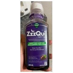 Vicks ZzzQuil product image