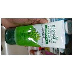 Biotique Advanced Ayurveda Fresh Neem Pimple Control Face Wash product image