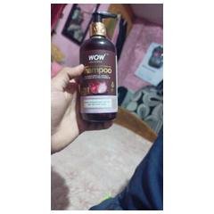 WOW red onion black seed oil shampoo product image
